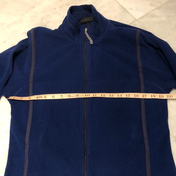 Patagonia light fleece zippered jacket - Picture 7 of 9